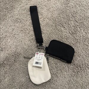 Black and White Wristlet Set